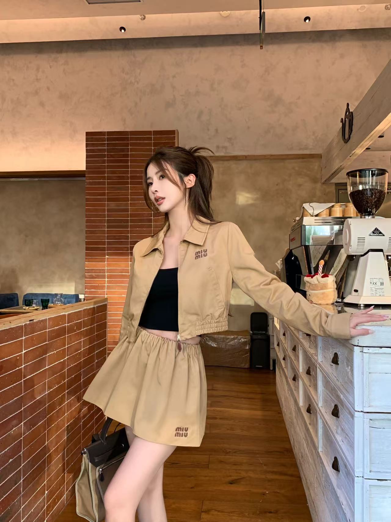 NO:439689,Xiaohongshu, alexander wang19860909小红书,,alexander wang,Women's clothing