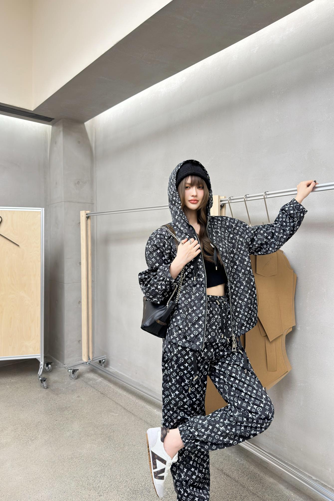 NO:463454,Foreign Minister's upper body picture, alexander wang19860909外长上身图,,alexander wang,Women's clothing