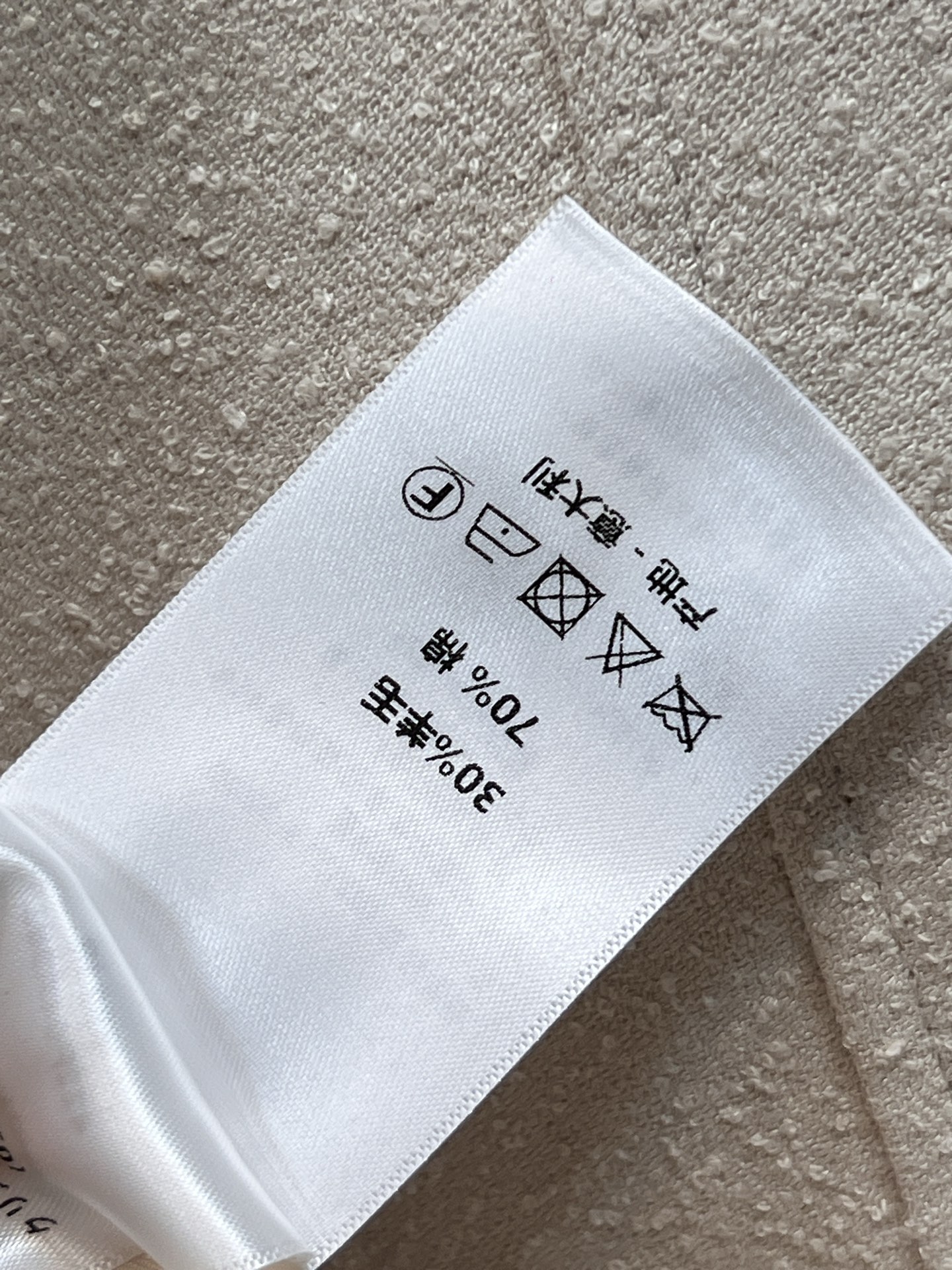 D家 25早秋新款 小立领短款小外套 小立领超元气满满 长袖花边衣摆设计 立体剪裁显瘦百搭 日常搭配可甜