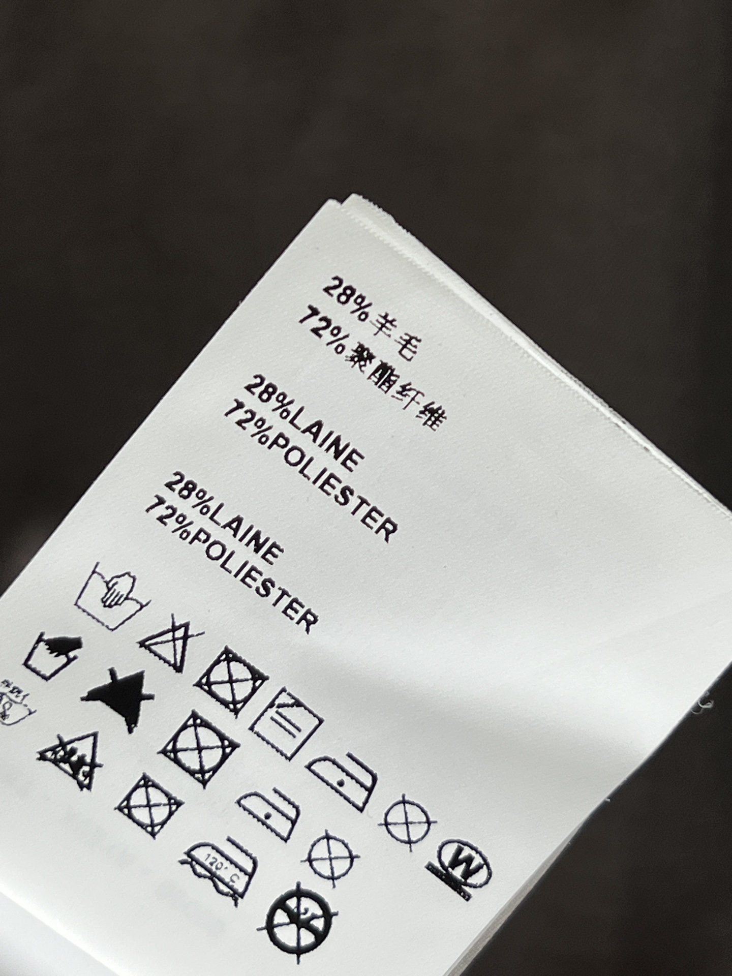 MIU家 25秋冬新款 飞行员夹克外套 刺绣logo标识点缀低调奢华 减龄学院风百搭不挑人 气质时髦帅气