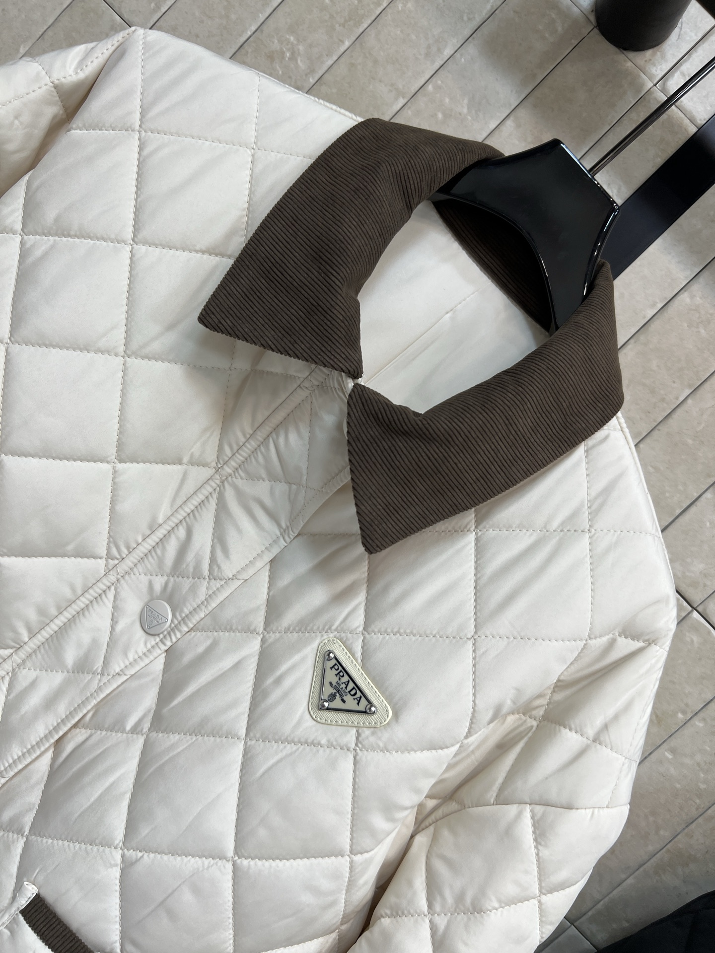 PD家 25秋冬新款 灯芯绒翻领菱格棉服 经典菱形绗缝+高品质羽绒填充 保暖力满分！外层轻盈防风 秋冬穿