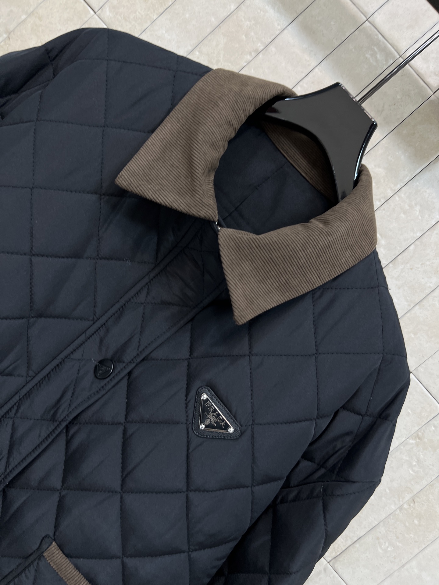 PD家 25秋冬新款 灯芯绒翻领菱格棉服 经典菱形绗缝+高品质羽绒填充 保暖力满分！外层轻盈防风 秋冬穿