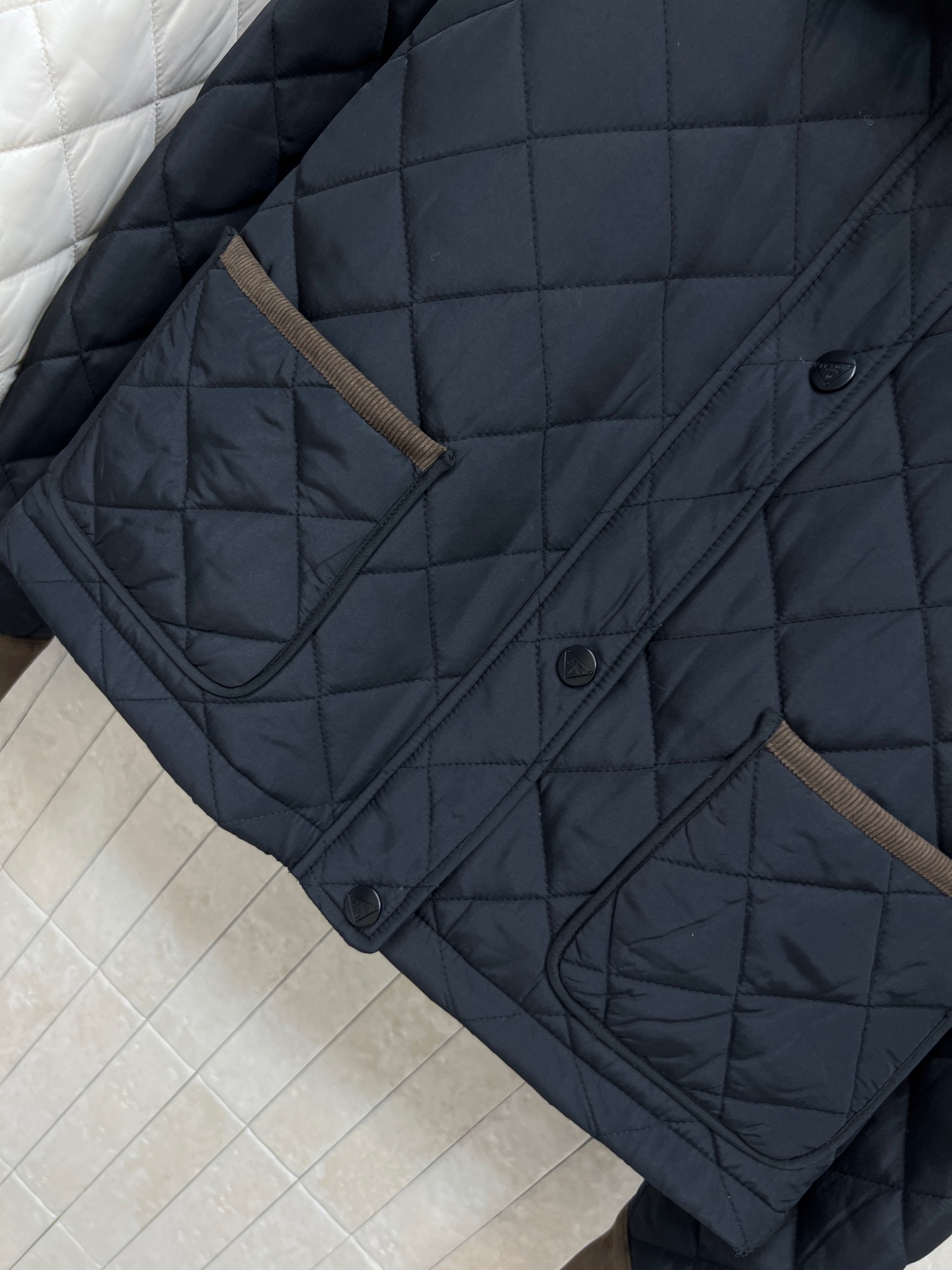 PD家 25秋冬新款 灯芯绒翻领菱格棉服 经典菱形绗缝+高品质羽绒填充 保暖力满分！外层轻盈防风 秋冬穿