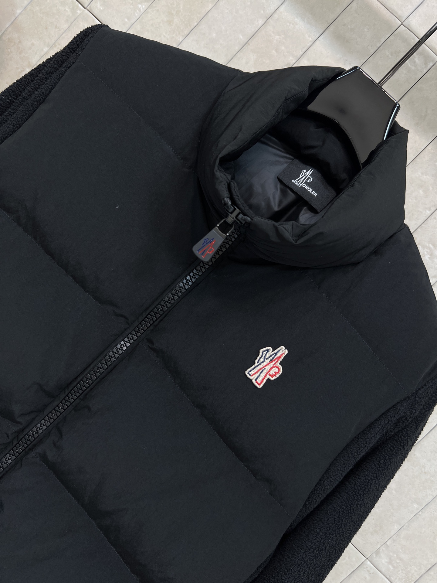 M家 25秋冬新款 滑雪系列拼接毛呢立领羽绒服 主打高性能羽绒填充 保暖力满分！冬天户外或通勤都很适合 