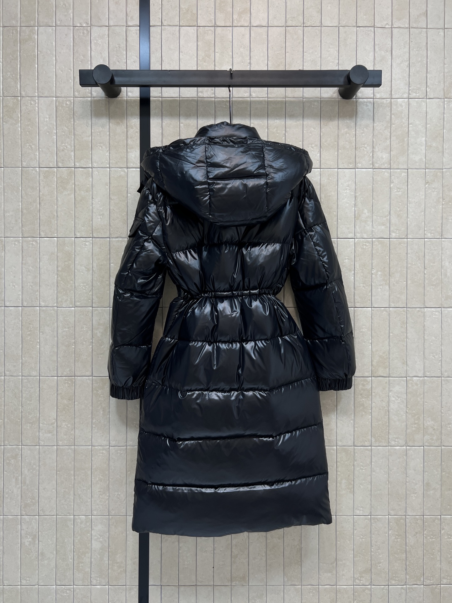 蒙口 25秋冬新款 连帽立领长款羽绒服 面料高级有质感 高领设计防风 大帽子可拆卸 保暖更全面 蚕形版型