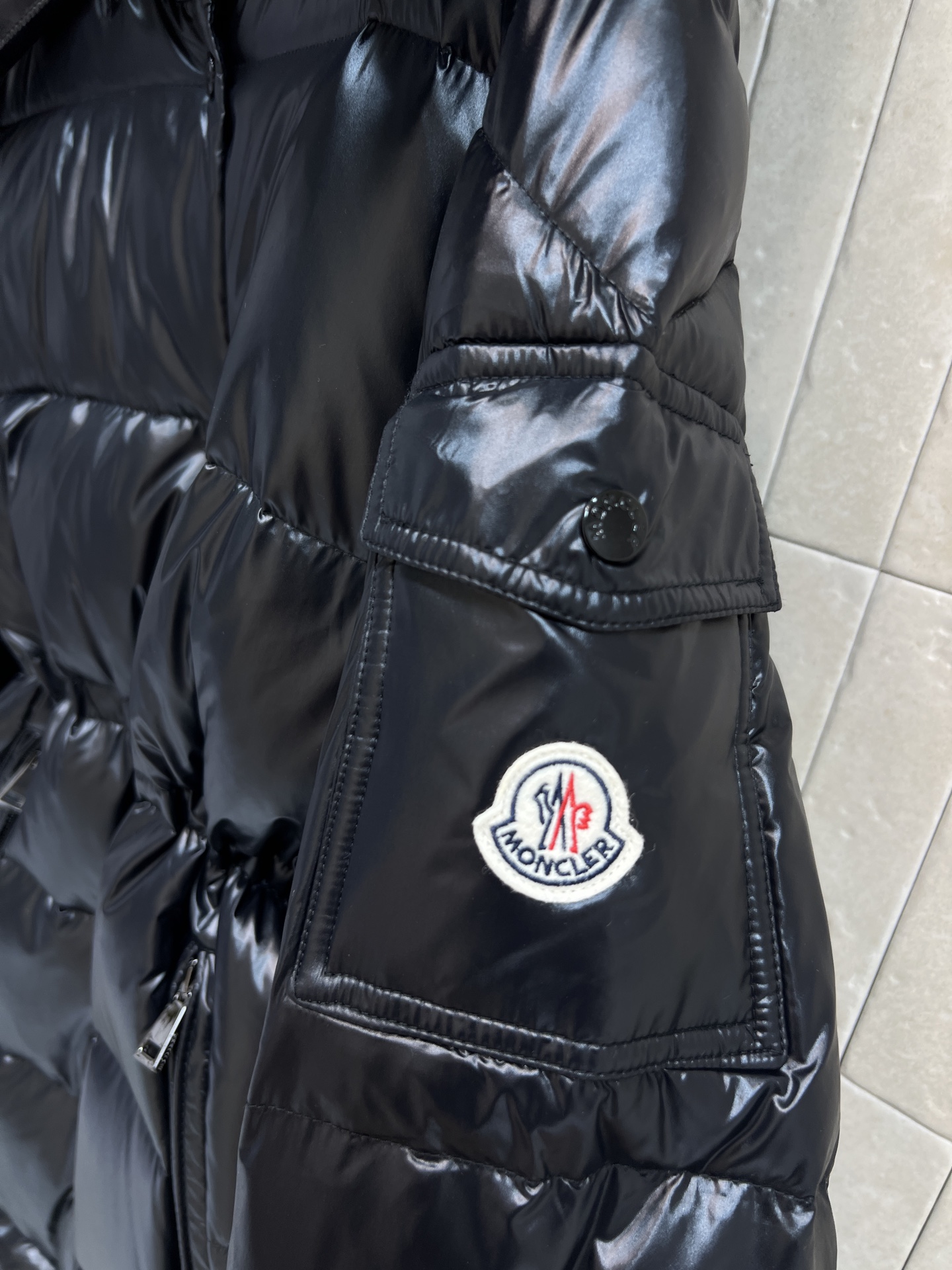 蒙口 25秋冬新款 连帽立领长款羽绒服 面料高级有质感 高领设计防风 大帽子可拆卸 保暖更全面 蚕形版型