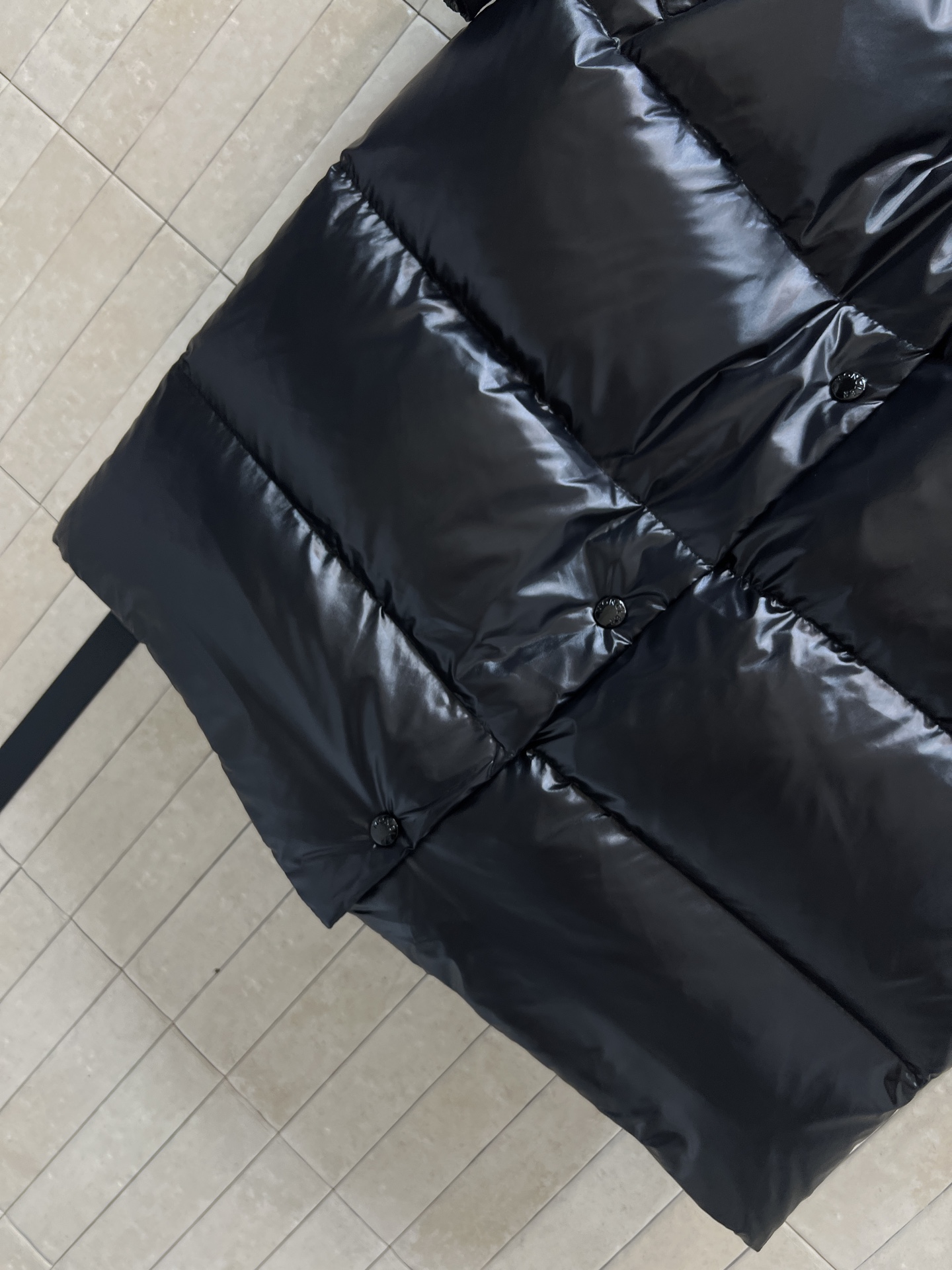 蒙口 25秋冬新款 连帽立领长款羽绒服 面料高级有质感 高领设计防风 大帽子可拆卸 保暖更全面 蚕形版型