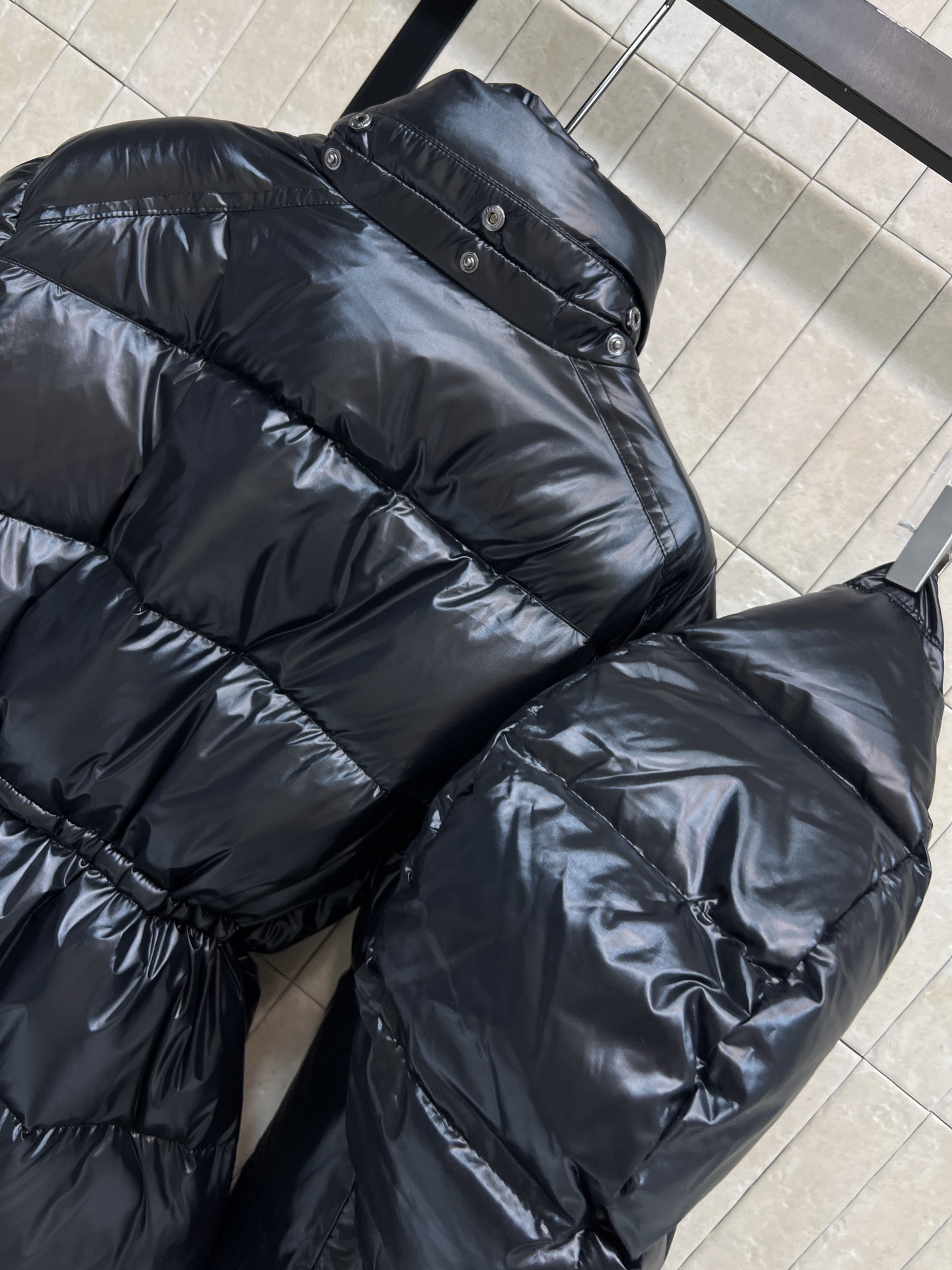 蒙口 25秋冬新款 连帽立领长款羽绒服 面料高级有质感 高领设计防风 大帽子可拆卸 保暖更全面 蚕形版型