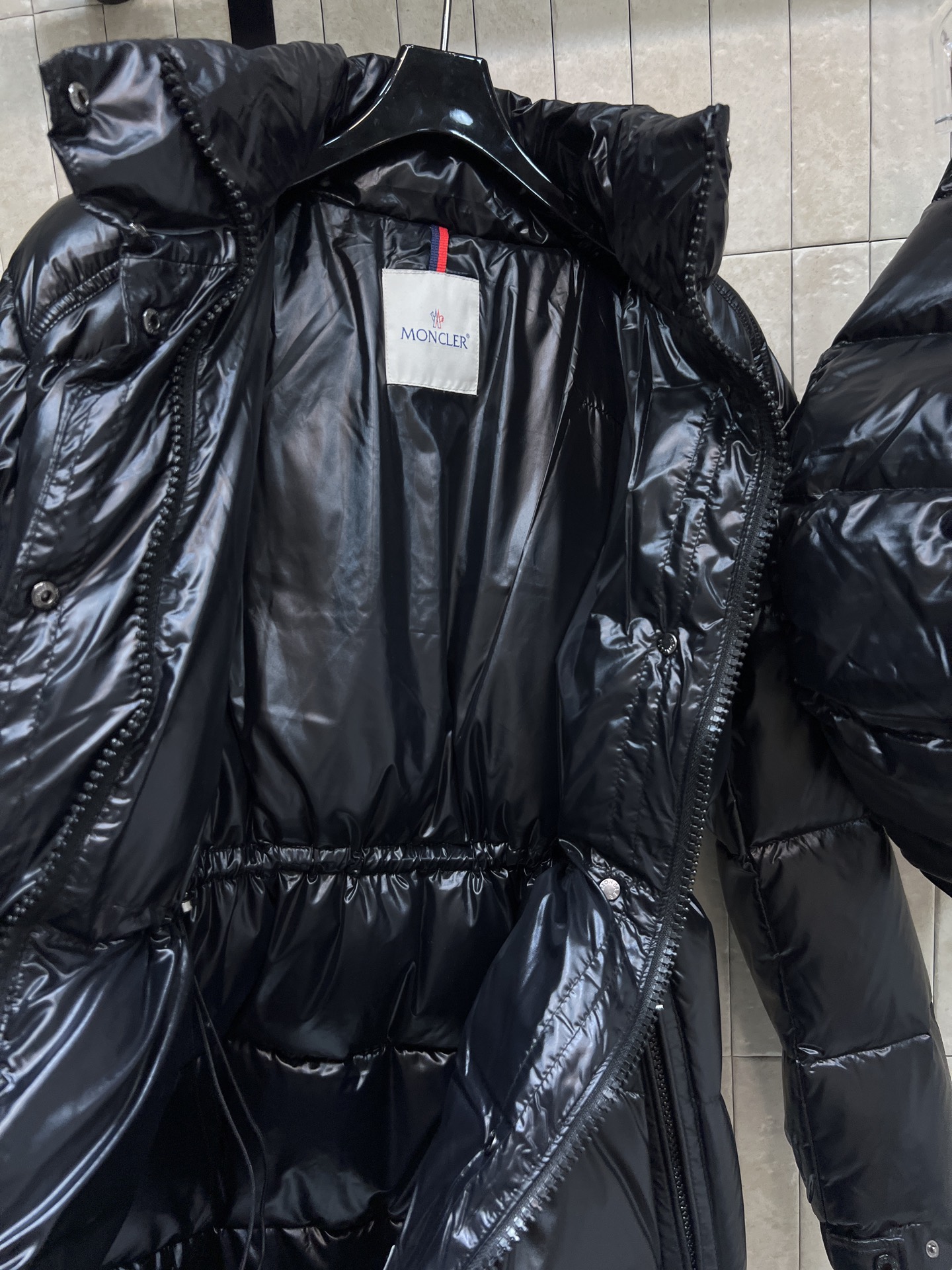 蒙口 25秋冬新款 连帽立领长款羽绒服 面料高级有质感 高领设计防风 大帽子可拆卸 保暖更全面 蚕形版型