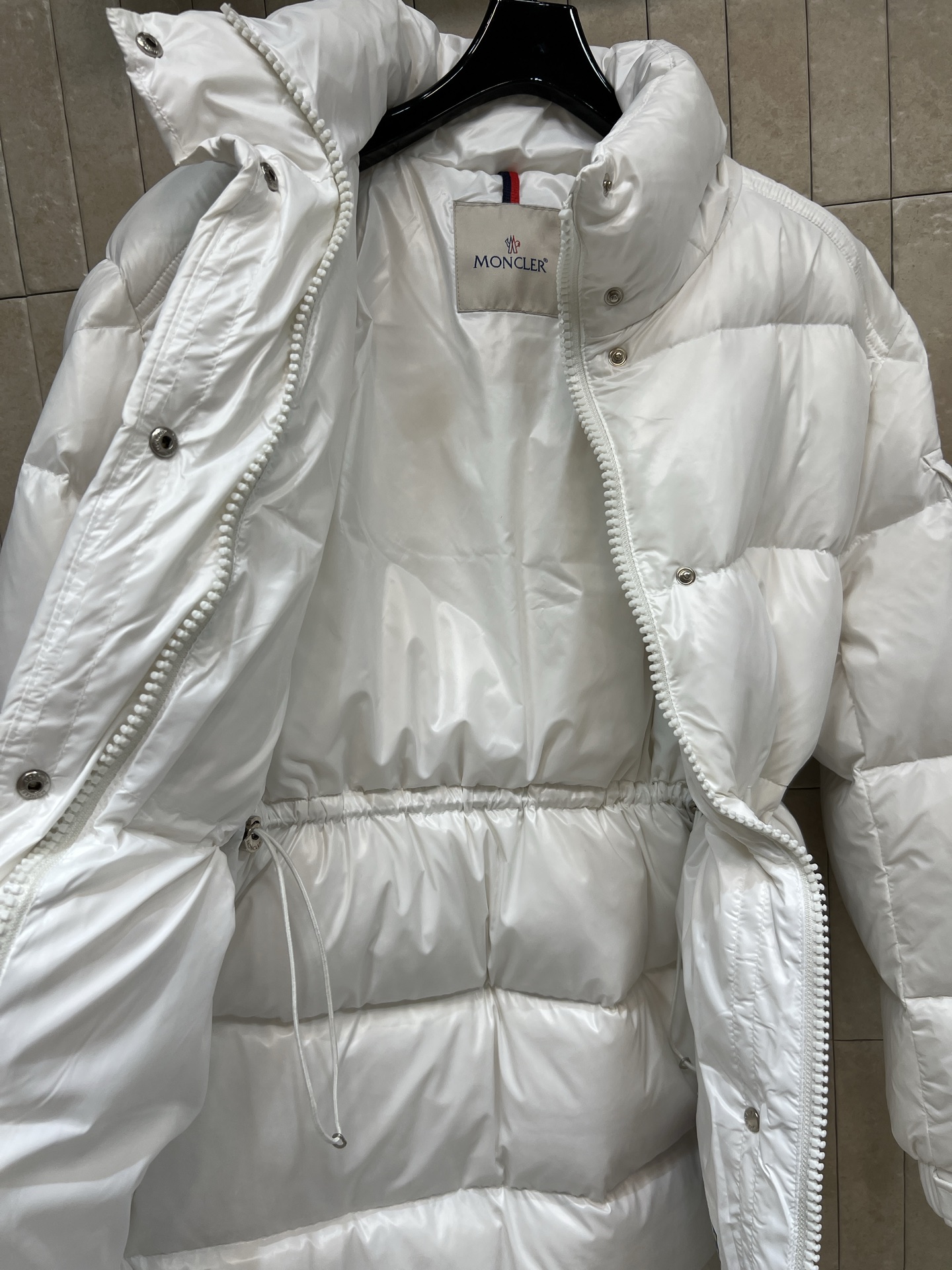 蒙口 25秋冬新款 连帽立领长款羽绒服 面料高级有质感 高领设计防风 大帽子可拆卸 保暖更全面 蚕形版型