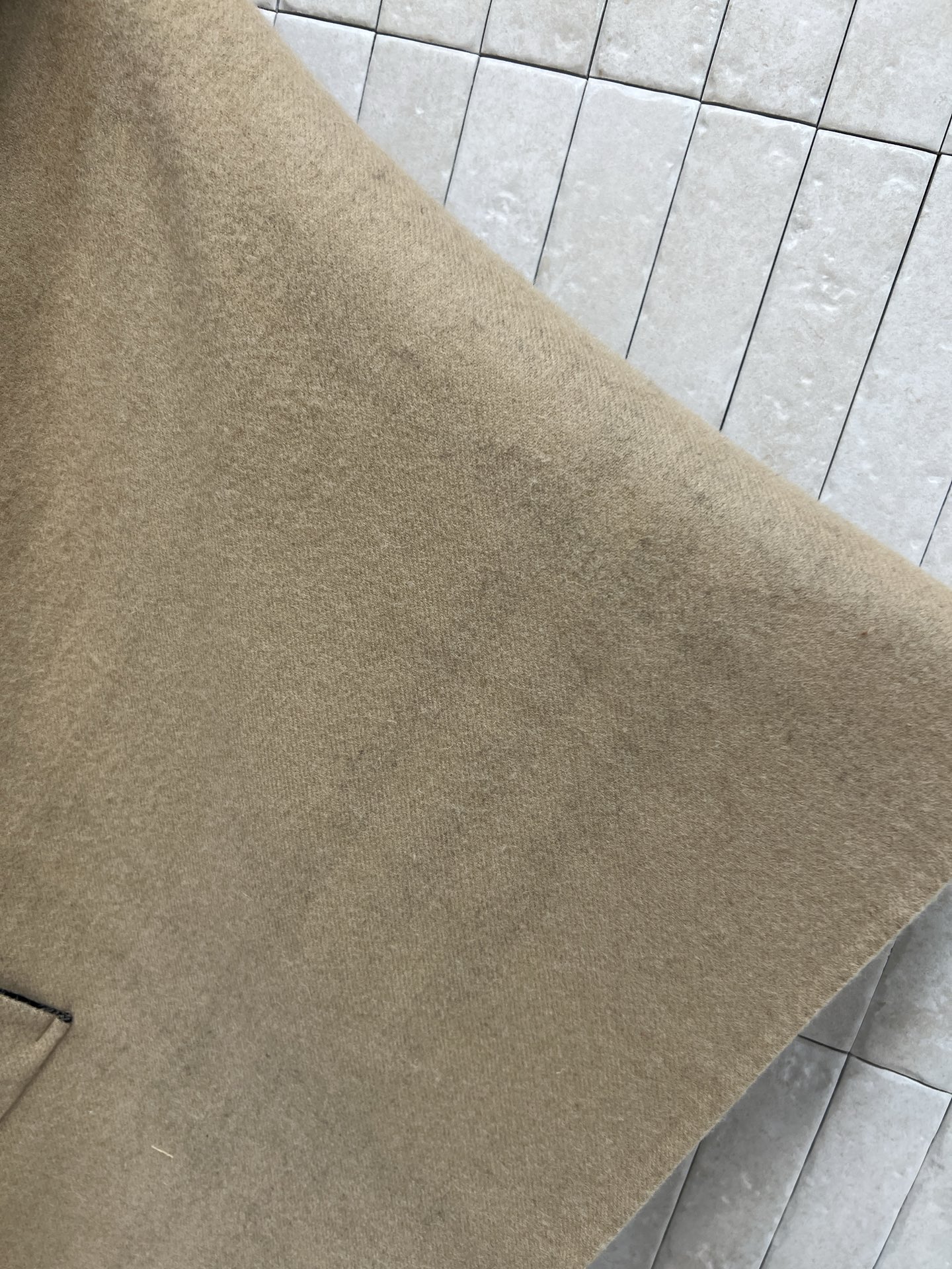 BUR家 25秋冬新款 连帽羊绒斗篷披肩 100%山羊绒 柔软亲肤 秋冬穿超舒服！经典格纹+马术骑士徽标