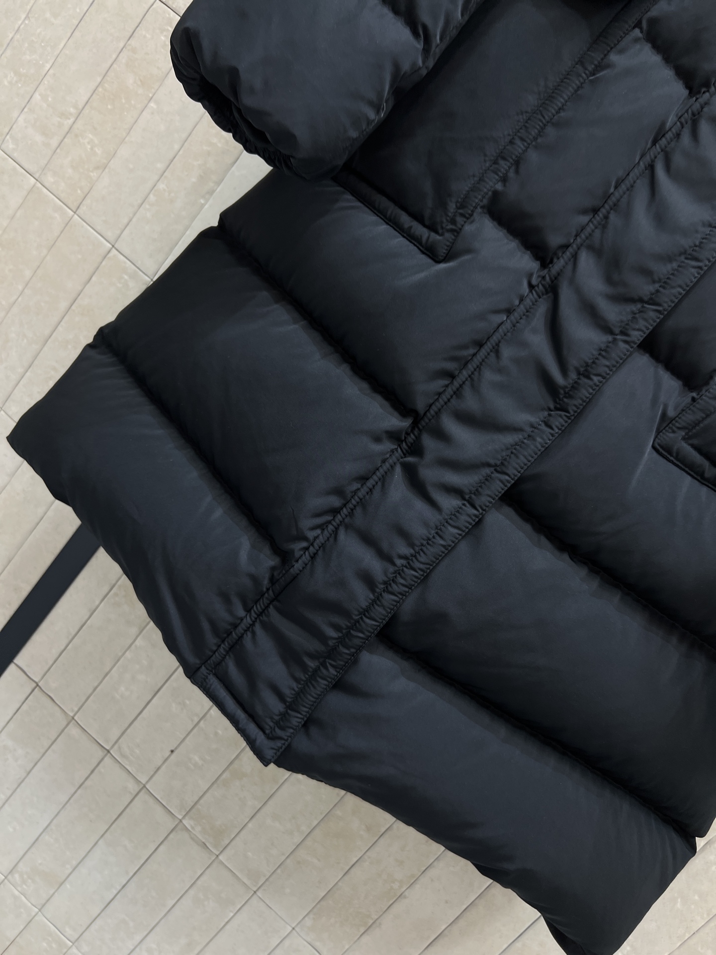 M家 25秋冬新款 大毛领连帽长款羽绒服 羽绒服中的经典爆款 冬季必备 定制的可拆卸大毛领 连帽中长款羽