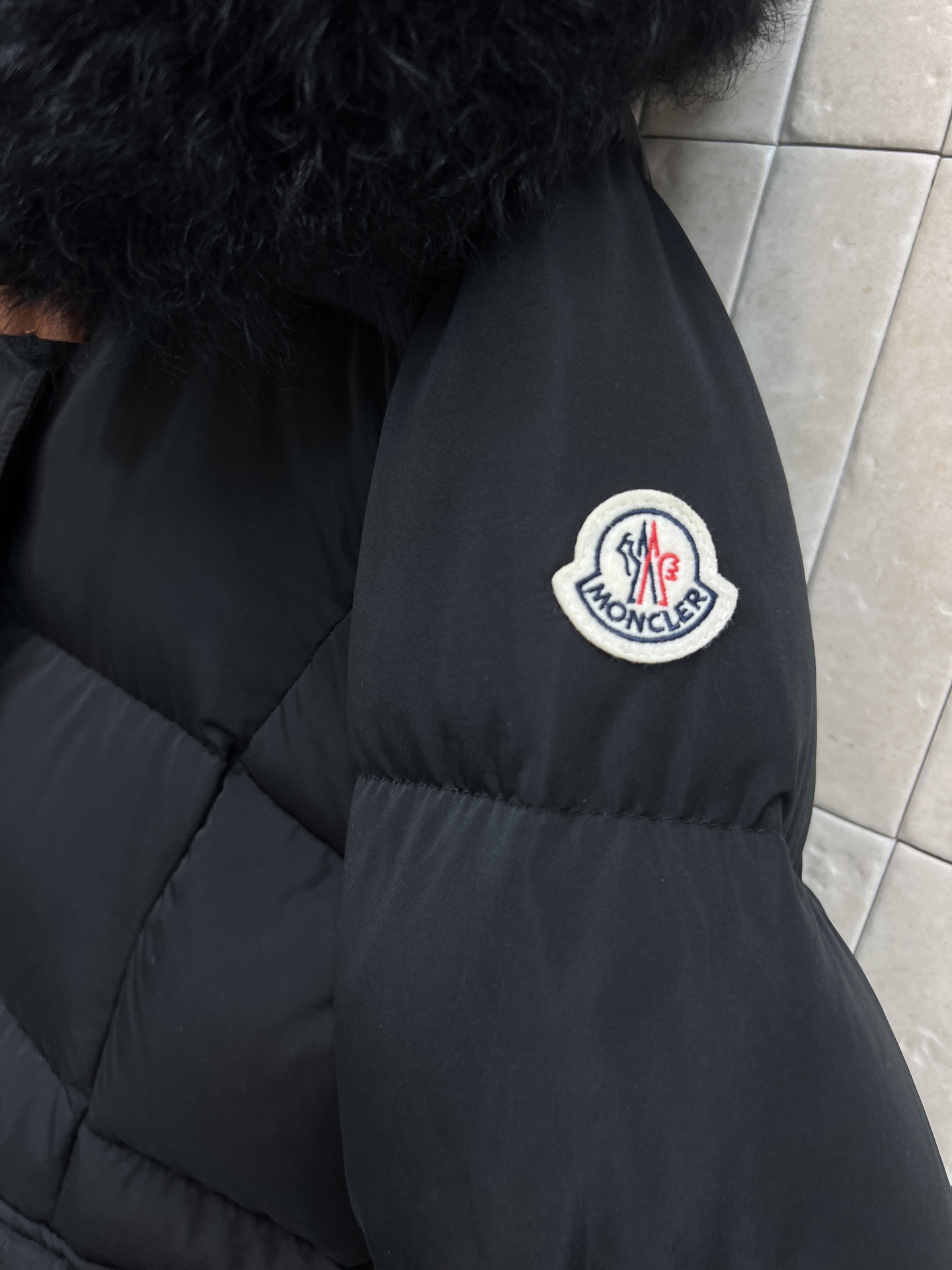 M家 25秋冬新款 大毛领连帽长款羽绒服 羽绒服中的经典爆款 冬季必备 定制的可拆卸大毛领 连帽中长款羽