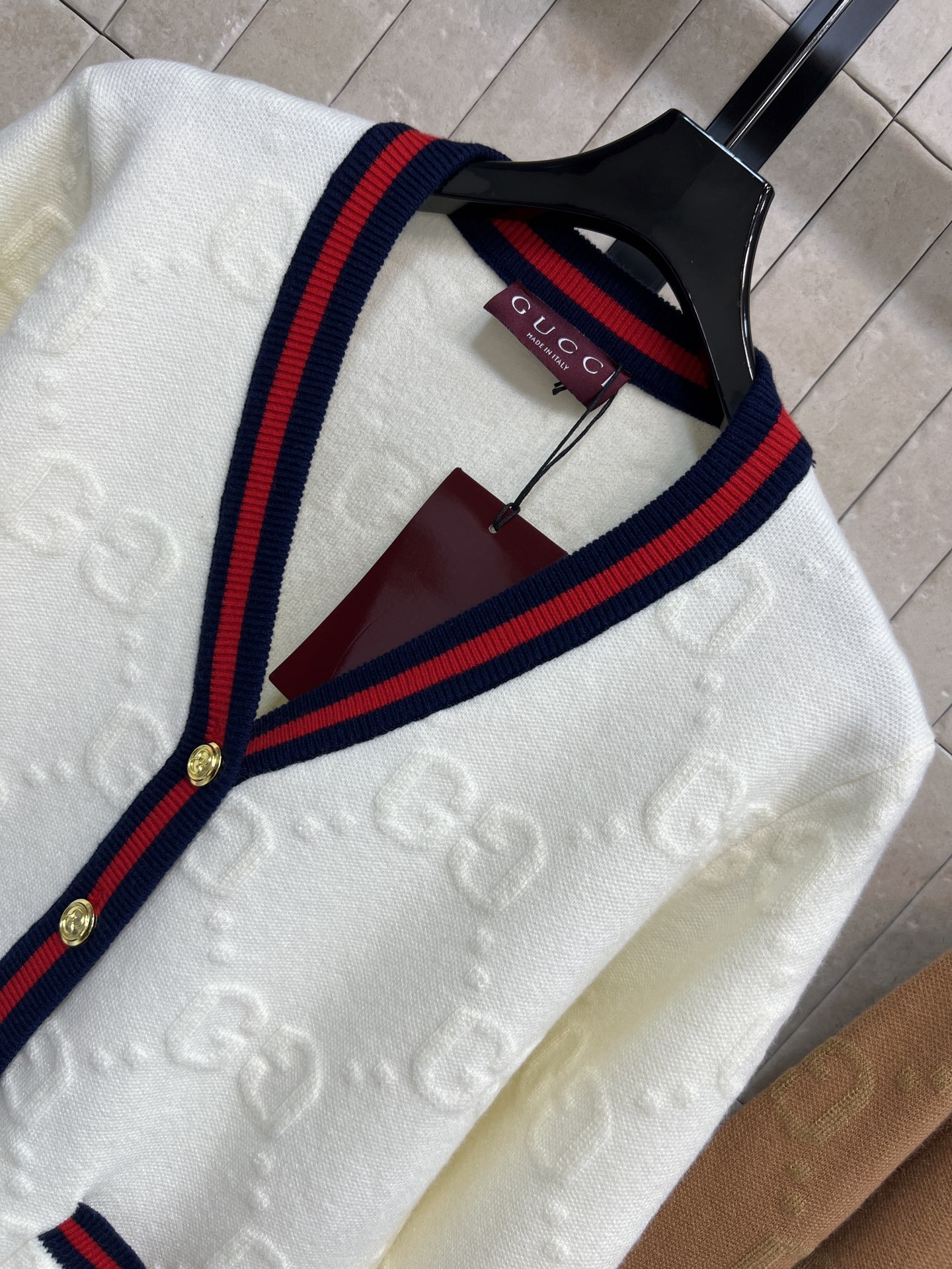 G家 25秋冬新款 双G提花针织开衫 经典双G图案+红绿织带 品牌感满满！高品质羊毛混纺 柔软又保暖 秋