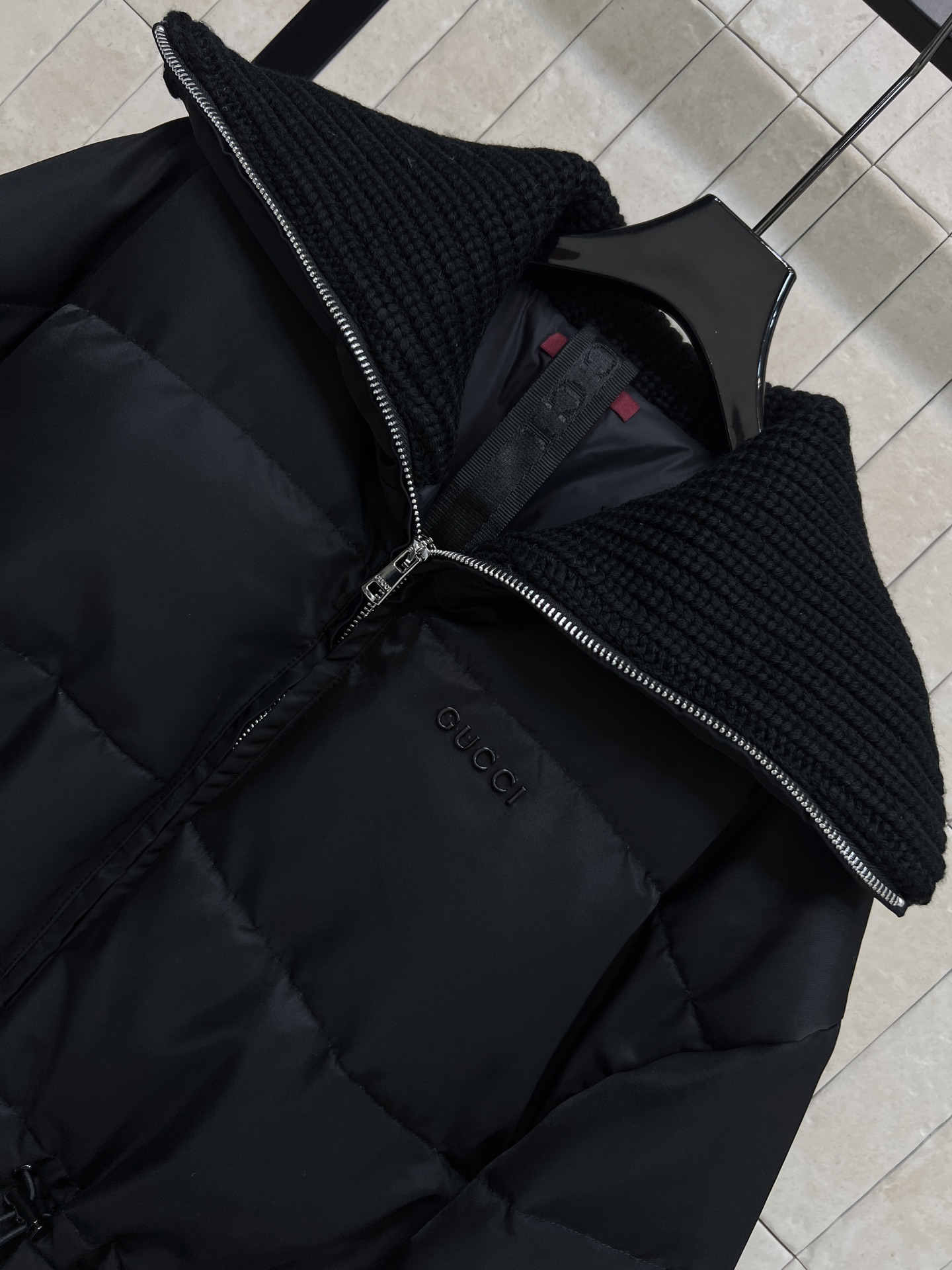 G家 25秋冬新款 针织领抽绳羽绒服 针织螺纹领设计超有运动感 细节满分！抽绳腰带可调节廓形 通勤约会都