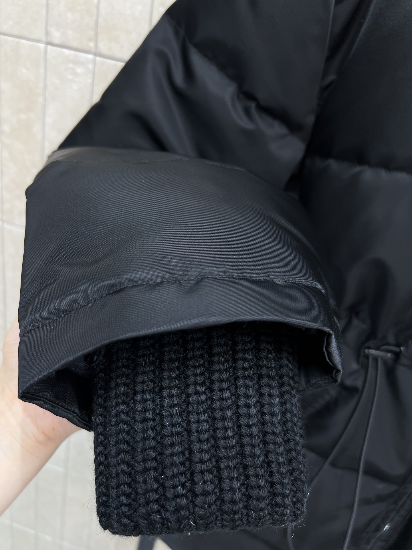 G家 25秋冬新款 针织领抽绳羽绒服 针织螺纹领设计超有运动感 细节满分！抽绳腰带可调节廓形 通勤约会都