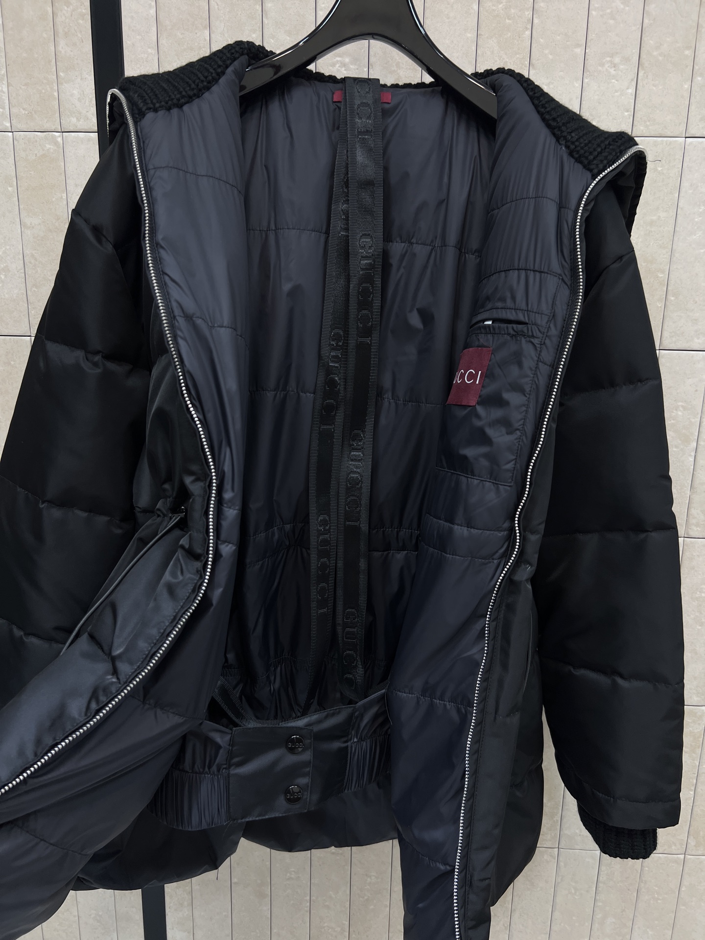 G家 25秋冬新款 针织领抽绳羽绒服 针织螺纹领设计超有运动感 细节满分！抽绳腰带可调节廓形 通勤约会都