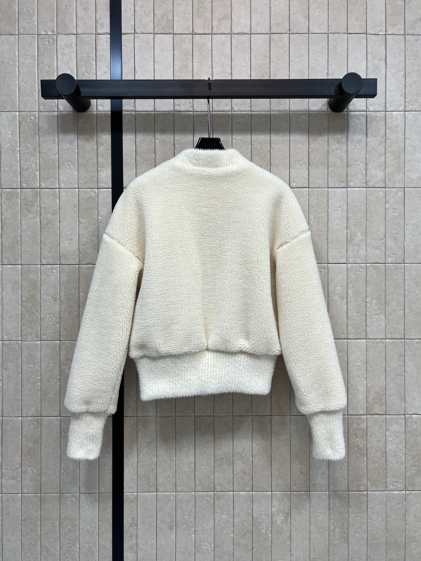 D家 25秋冬新款 羊羔毛短款夹克 柔软蓬松 触感超亲肤 保暖力满分！短款夹克设计 复古又时髦 秋冬穿超