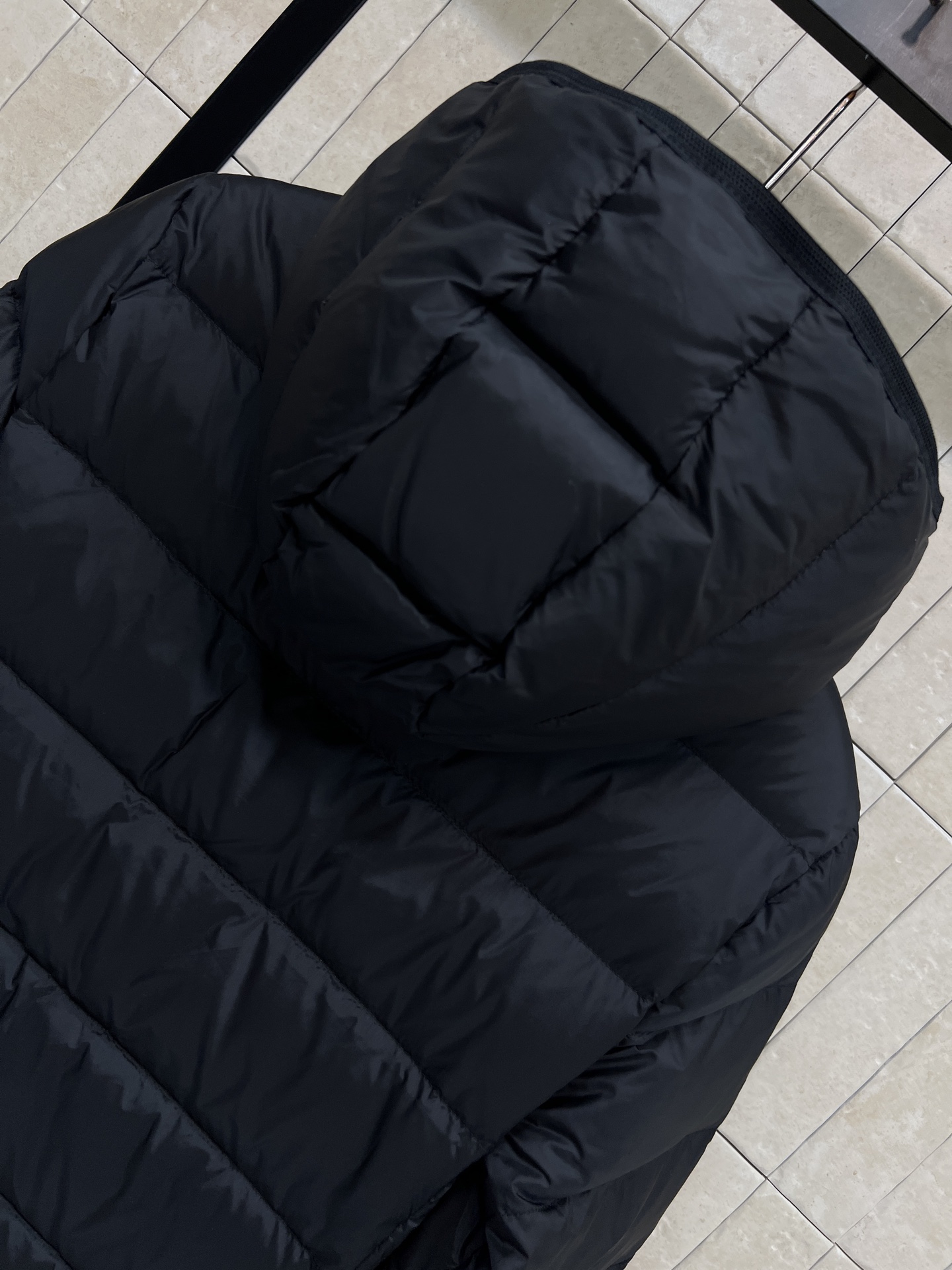 M家 25秋冬新款 连帽修身羽绒服 连帽修身收腰设计细节 轻松拿捏小蛮腰 分割身材比例 显瘦显高绝绝子 