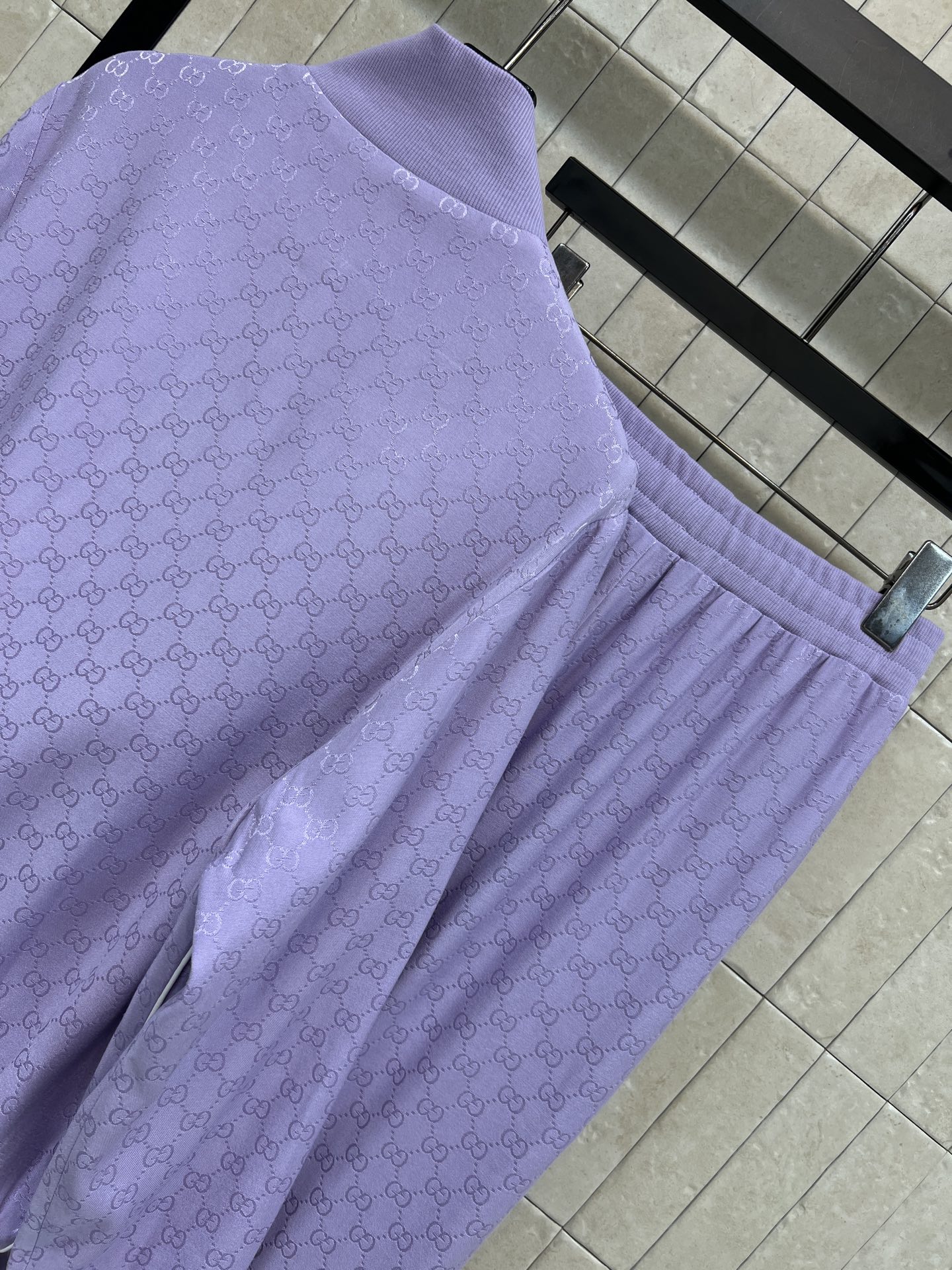 G家 26春夏新款 GG暗纹提花立领外套+高腰阔腿裤 运动风格套装酷帅有型时髦又高级 一套搭配充满青春减