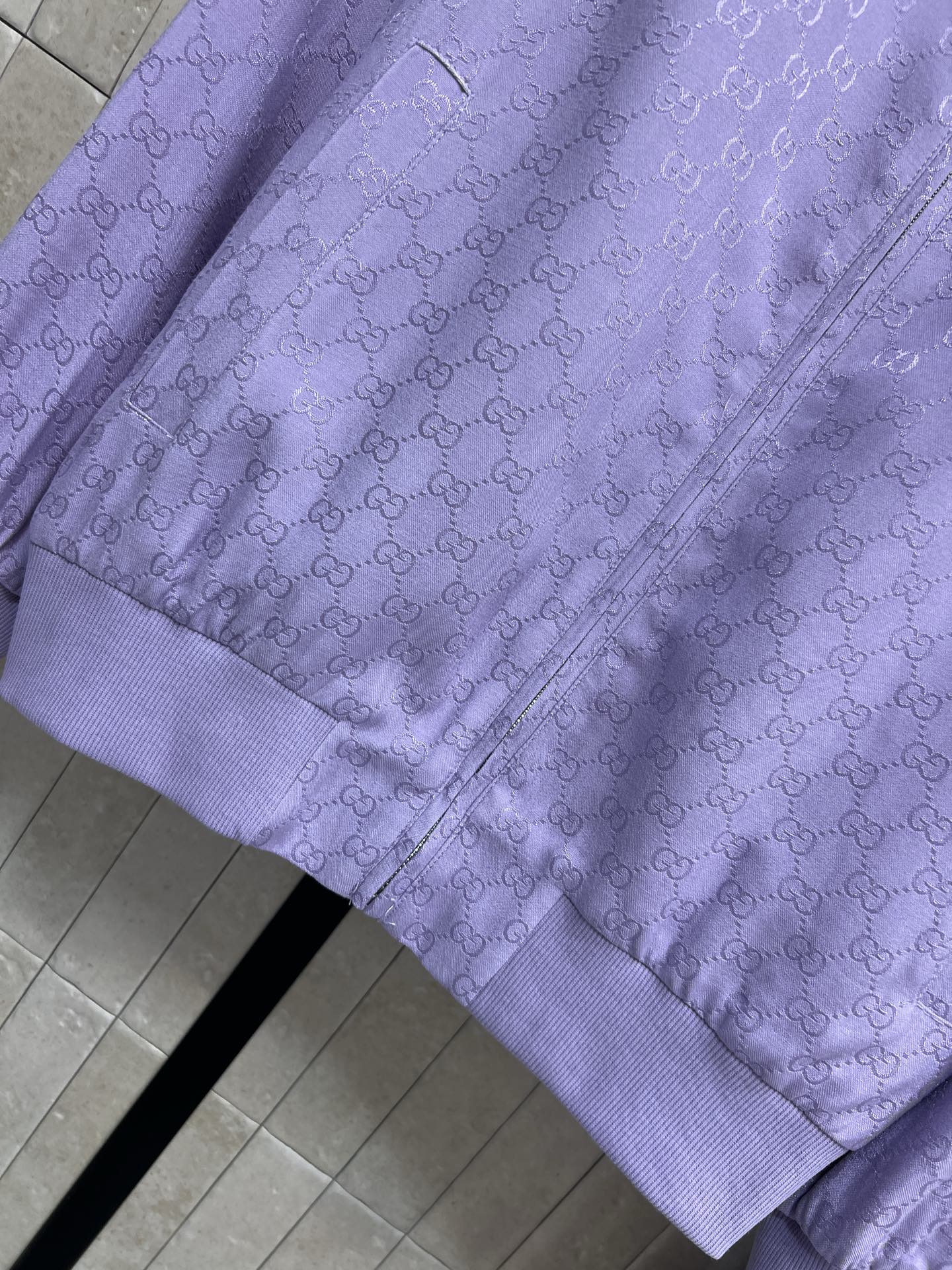 G家 26春夏新款 GG暗纹提花立领外套+高腰阔腿裤 运动风格套装酷帅有型时髦又高级 一套搭配充满青春减