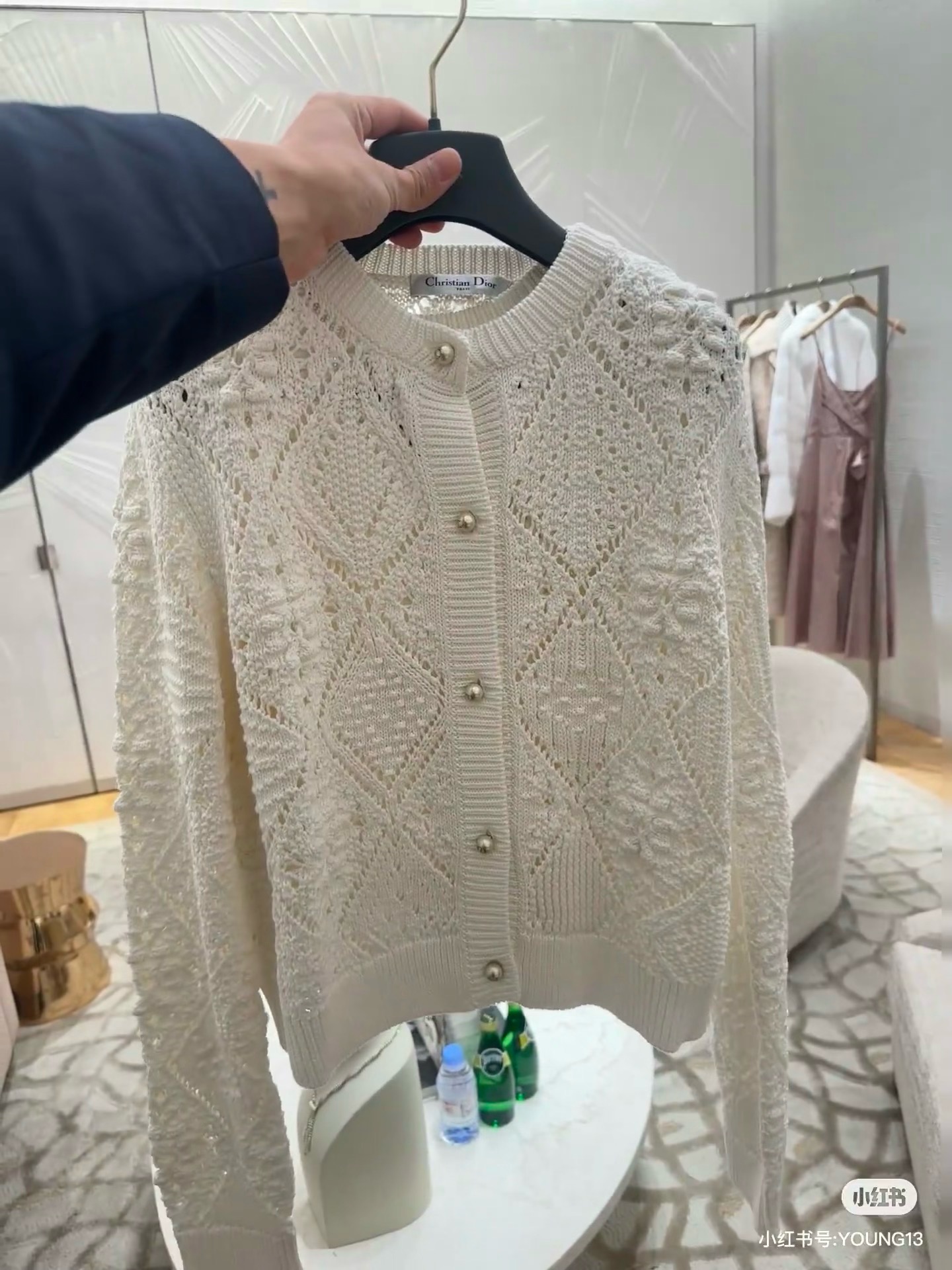 NO:591435,xiaohongshu,,alexander wang19860909小红书,,alexander wang,Women's clothing