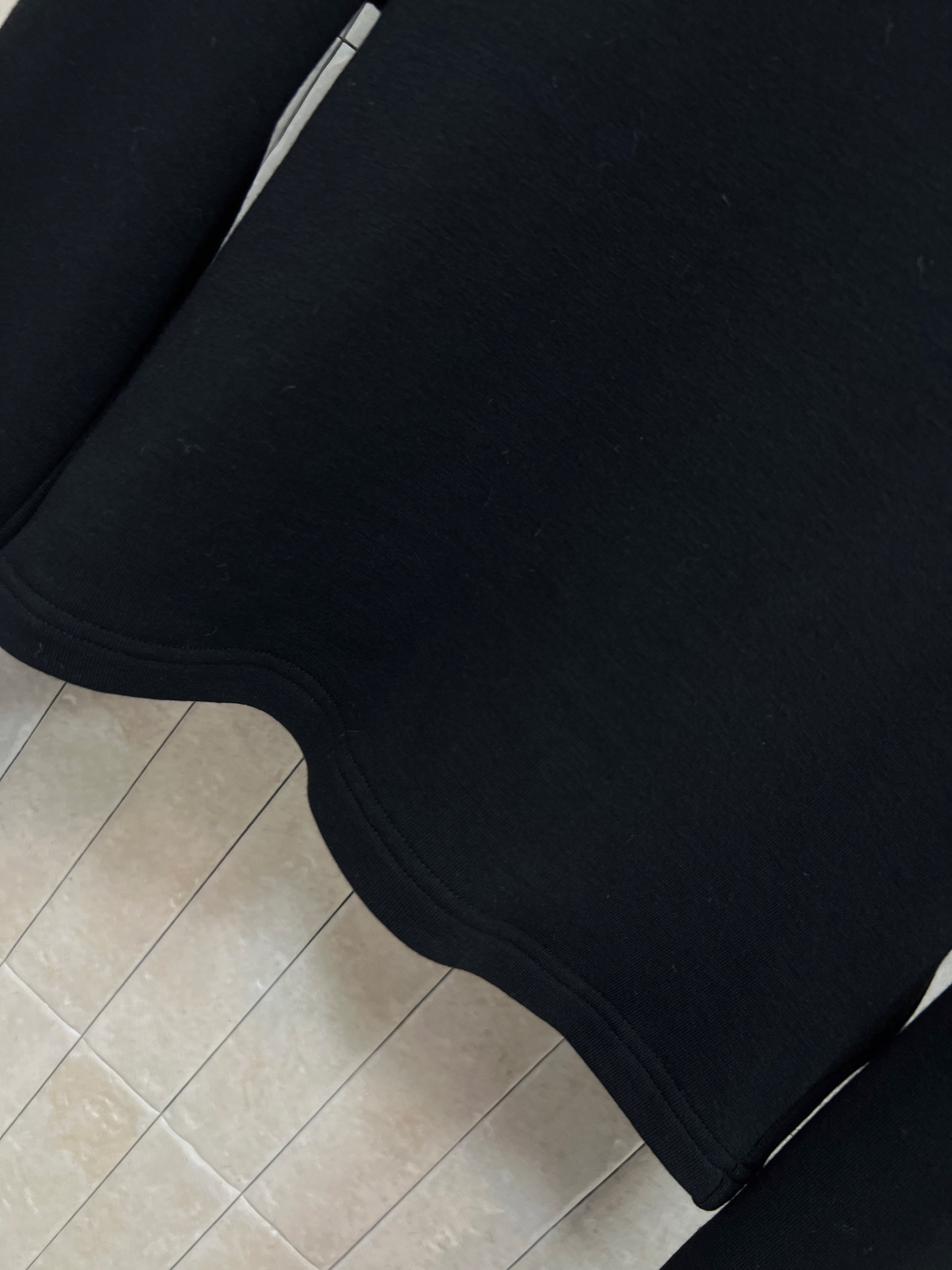 小香家 25秋冬新款 高领短款打底衫 短款版型上身轻松分割身材比例显瘦显高简直绝了 修身版型轻松穿出辣妹