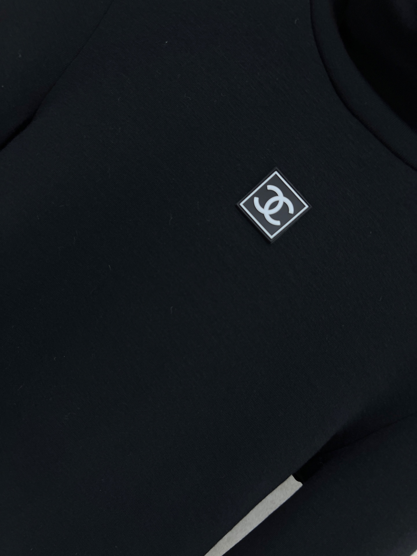 小香家 25秋冬新款 高领短款打底衫 短款版型上身轻松分割身材比例显瘦显高简直绝了 修身版型轻松穿出辣妹