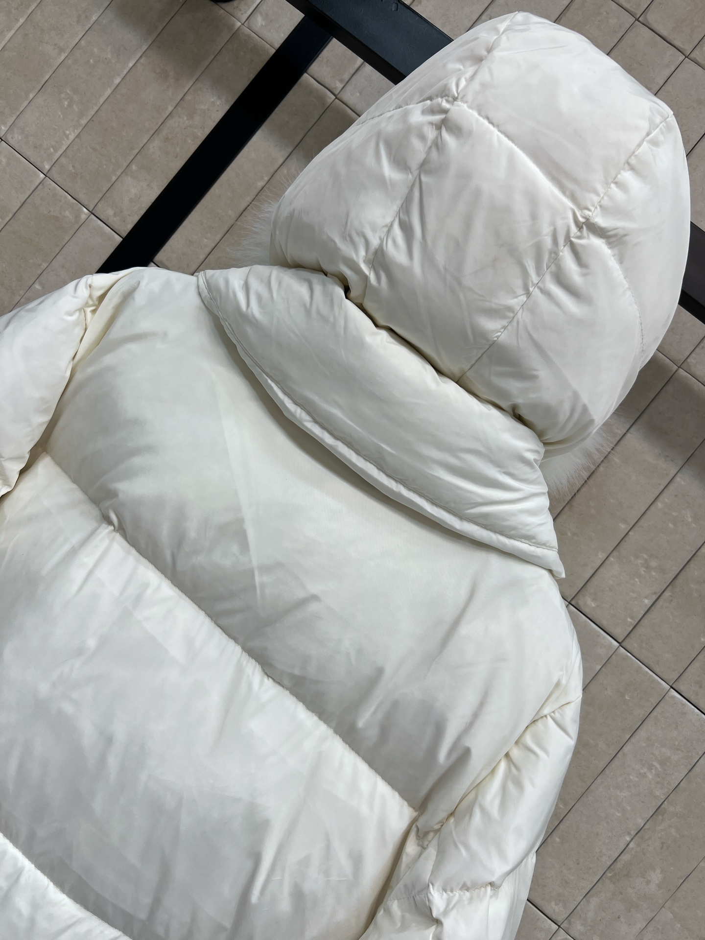 M家 25秋冬新款 毛领连帽立领长款羽绒服 可拆卸连帽内胆设计+狐狸毛领 奢华感满满！国标90绒填充 轻