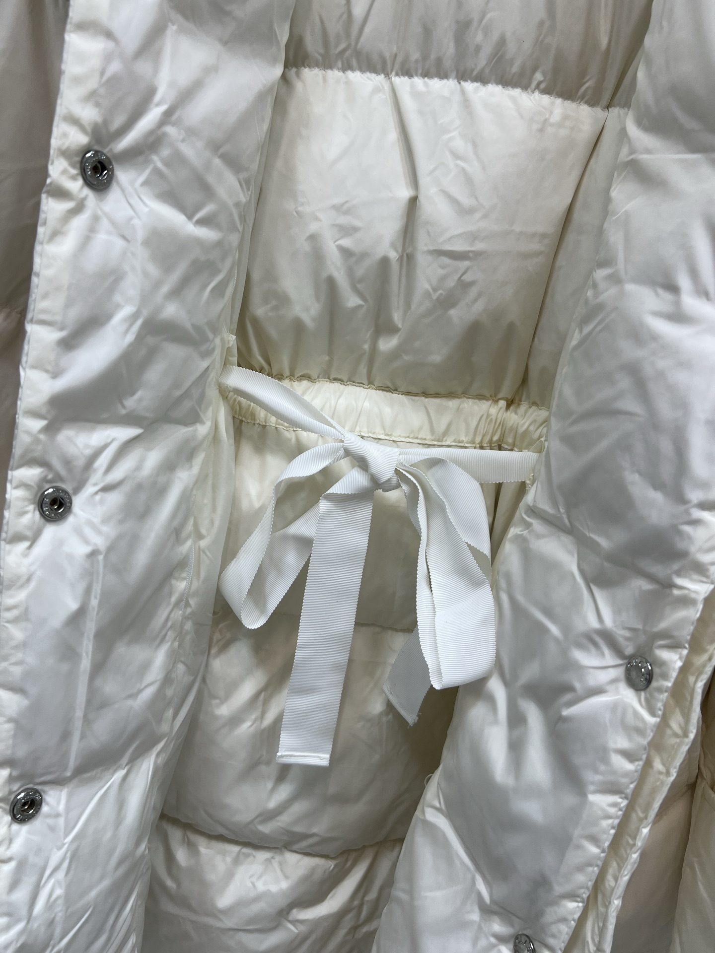 M家 25秋冬新款 毛领连帽立领长款羽绒服 可拆卸连帽内胆设计+狐狸毛领 奢华感满满！国标90绒填充 轻