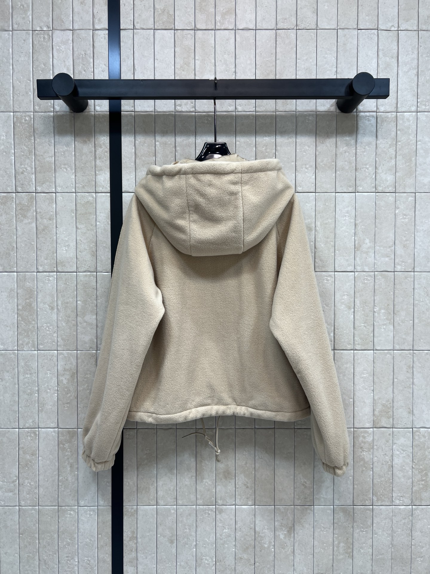 PD家 25秋冬新款 摇粒绒连帽外套 主打实用与舒适 秋冬穿超合适！卡其色低调百搭 通勤休闲都能hold