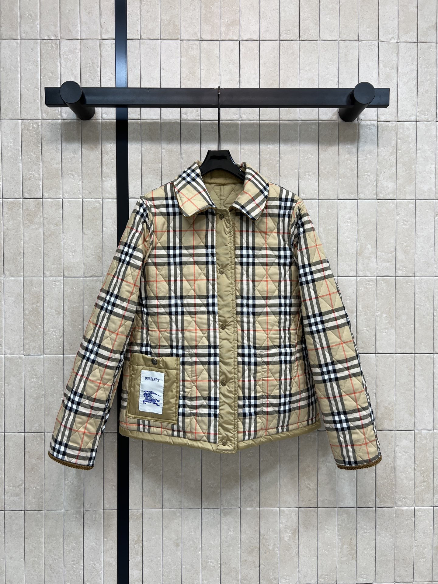 BUR 25秋冬新款 灯芯绒翻领拼接衍缝格子夹棉外套 亮眼装饰灯芯绒衣领 进口机器衍缝对格工艺 小棉服上