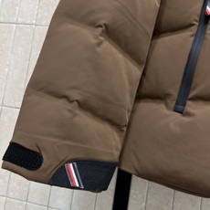 MO家 25秋冬新款 滑雪连帽立领羽绒服 主打户外功能 防风防水面料+国标90绒填充 保暖力超强涨 短款 MO家 25秋冬新款 滑雪连帽立领羽绒服 主打户外功能 防风防水面料+国标90绒填充 保暖力超强涨 短款
