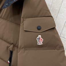 MO家 25秋冬新款 滑雪连帽立领羽绒服 主打户外功能 防风防水面料+国标90绒填充 保暖力超强涨 短款 MO家 25秋冬新款 滑雪连帽立领羽绒服 主打户外功能 防风防水面料+国标90绒填充 保暖力超强涨 短款