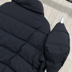 MO家 25秋冬新款 滑雪连帽立领羽绒服 主打户外功能 防风防水面料+国标90绒填充 保暖力超强涨 短款 MO家 25秋冬新款 滑雪连帽立领羽绒服 主打户外功能 防风防水面料+国标90绒填充 保暖力超强涨 短款
