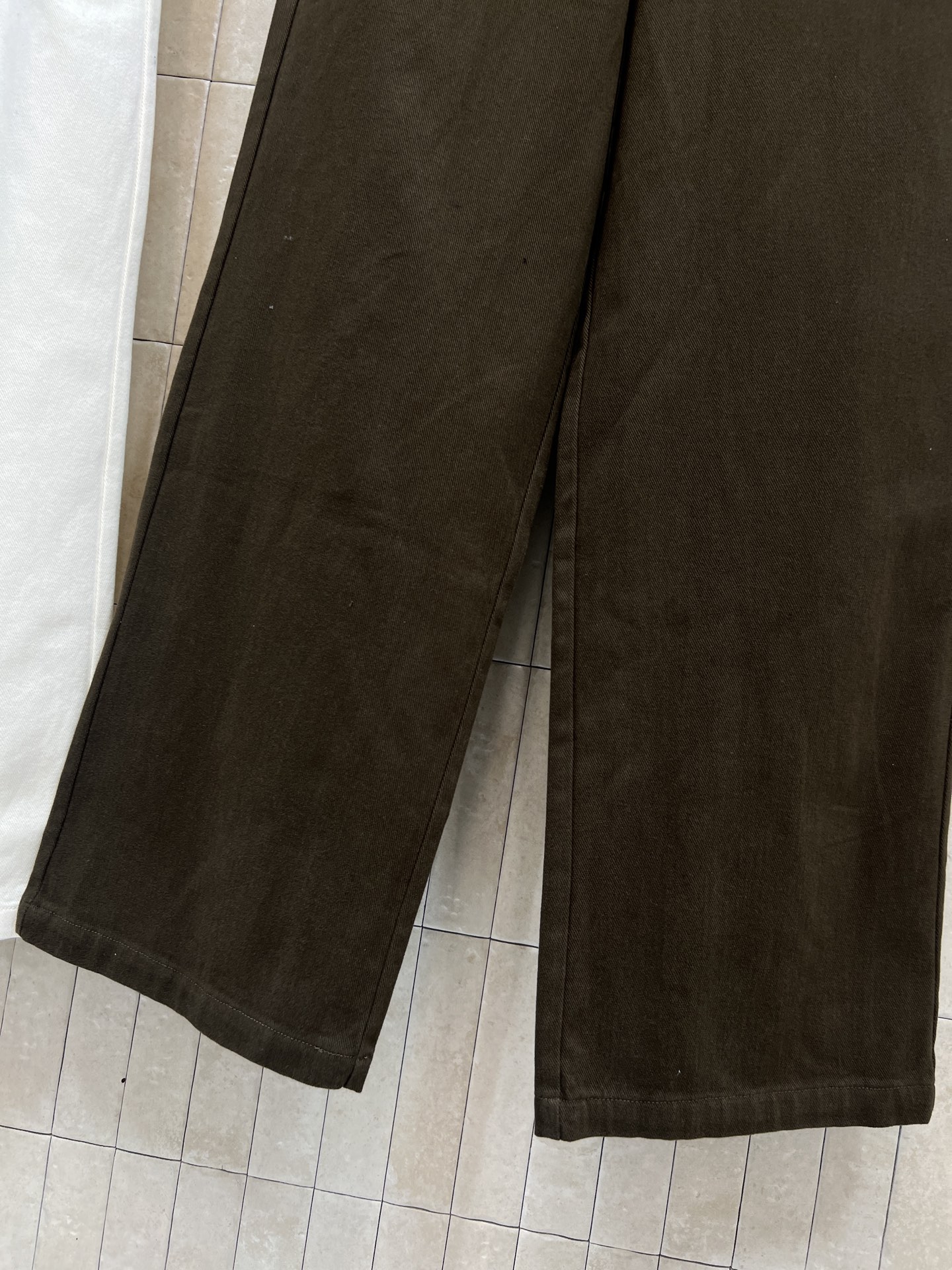 MIU家 25秋冬新款 腰带装饰阔腿裤 高腰+阔腿剪裁 配本布腰带装饰 显瘦又修饰腿型 轻松打造大长腿 