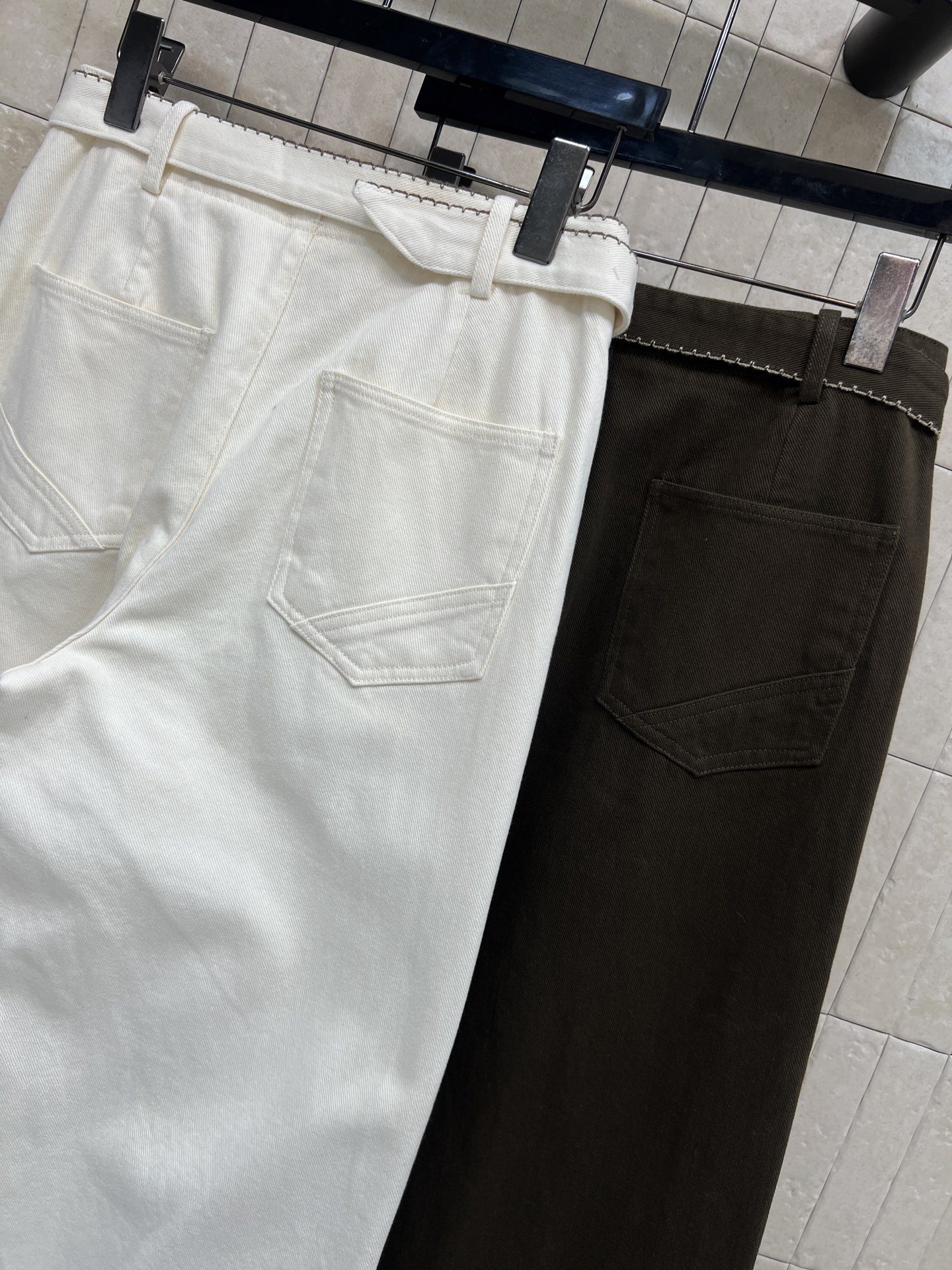 MIU家 25秋冬新款 腰带装饰阔腿裤 高腰+阔腿剪裁 配本布腰带装饰 显瘦又修饰腿型 轻松打造大长腿 