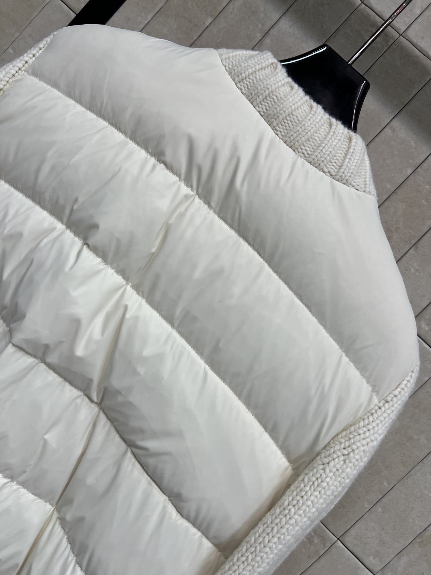 MO家 25秋冬新款 羊羔毛拼接针织羽绒服 经典圆领按扣羊毛针织拼接羊羔毛羽绒 原版定制国标90鹅绒填充