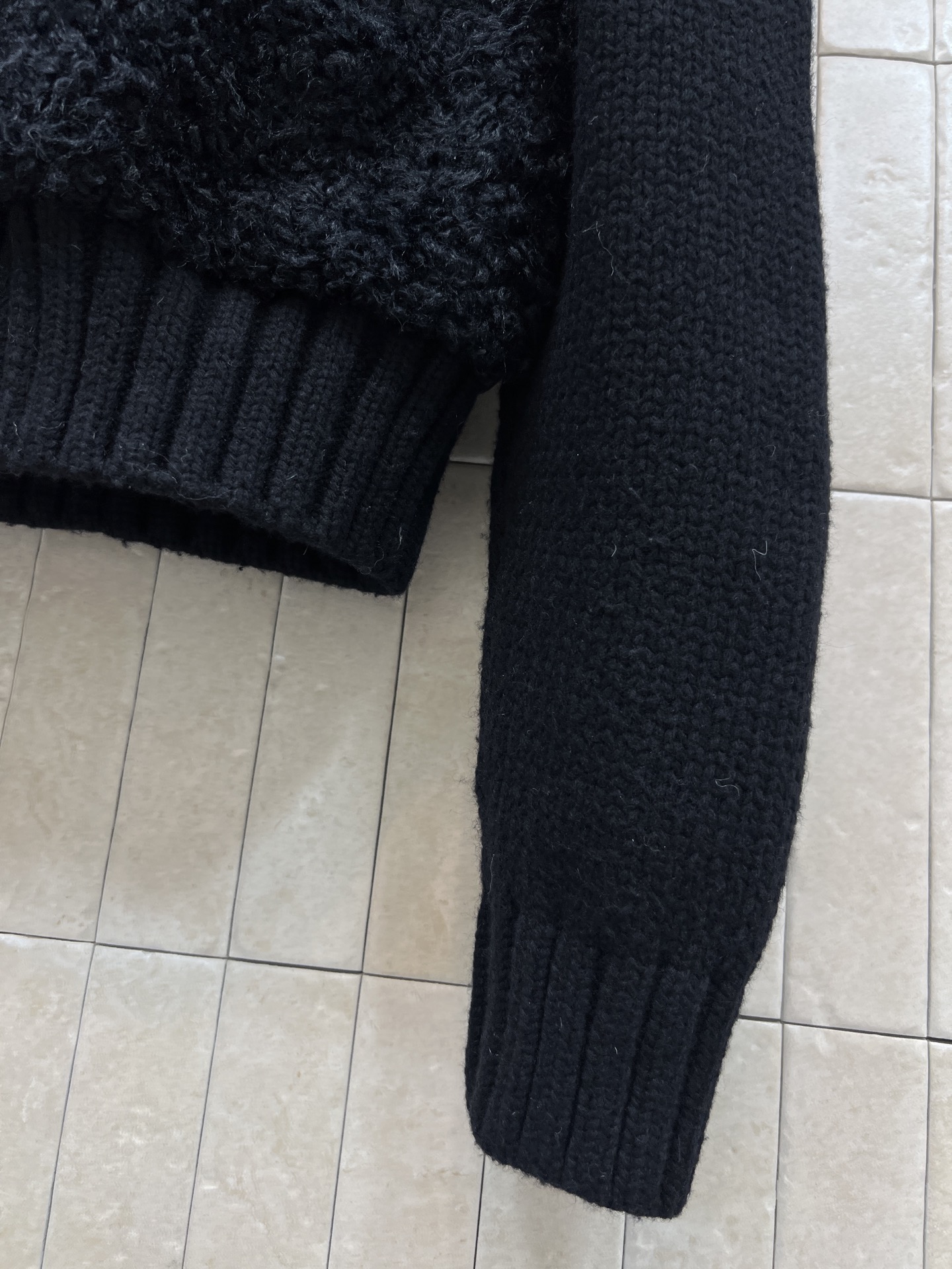 MO家 25秋冬新款 羊羔毛拼接针织羽绒服 经典圆领按扣羊毛针织拼接羊羔毛羽绒 原版定制国标90鹅绒填充