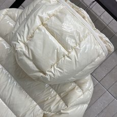 MO家 25秋冬新款 小蛮腰连帽羽绒服 显瘦显高绝绝子 连帽收腰版型 标志性收腰设计 分割身材比例保暖实 MO家 25秋冬新款 小蛮腰连帽羽绒服 显瘦显高绝绝子 连帽收腰版型 标志性收腰设计 分割身材比例保暖实