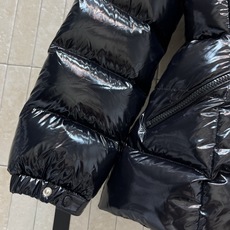MO家 25秋冬新款 小蛮腰连帽羽绒服 显瘦显高绝绝子 连帽收腰版型 标志性收腰设计 分割身材比例保暖实 MO家 25秋冬新款 小蛮腰连帽羽绒服 显瘦显高绝绝子 连帽收腰版型 标志性收腰设计 分割身材比例保暖实
