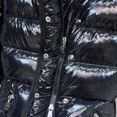 MO家 25秋冬新款 小蛮腰连帽羽绒服 显瘦显高绝绝子 连帽收腰版型 标志性收腰设计 分割身材比例保暖实 MO家 25秋冬新款 小蛮腰连帽羽绒服 显瘦显高绝绝子 连帽收腰版型 标志性收腰设计 分割身材比例保暖实