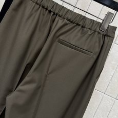 LW家 26春夏新款 皮革高腰阔腿西裤 各种场合都适合穿 秒抬气质 超级高级 自带气场感 logo皮革高 LW家 26春夏新款 皮革高腰阔腿西裤 各种场合都适合穿 秒抬气质 超级高级 自带气场感 logo皮革高