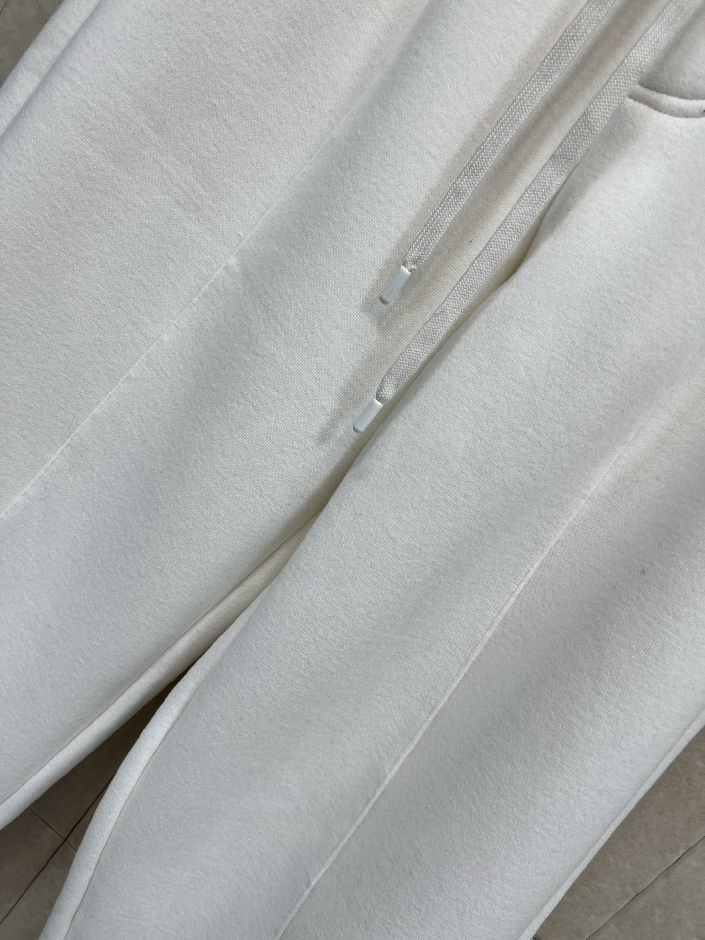 CE家 25秋冬新款 logo休闲阔腿裤 秋冬穿超舒服！高腰内抽绳设计 松紧可调节 适合各种身材  裤型