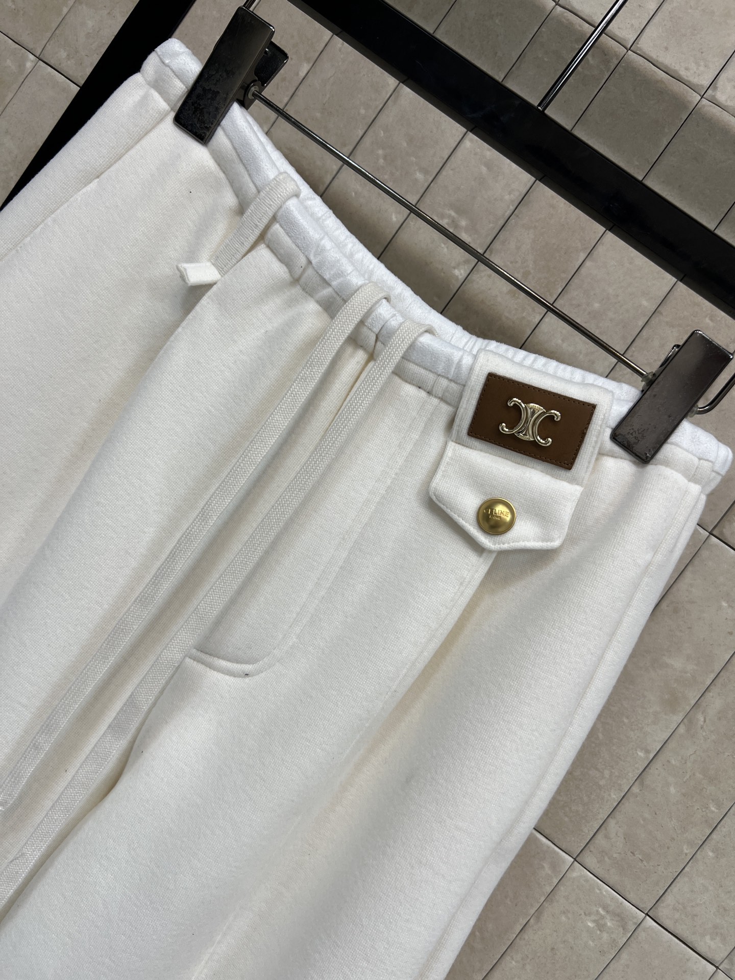 CE家 25秋冬新款 logo休闲阔腿裤 秋冬穿超舒服！高腰内抽绳设计 松紧可调节 适合各种身材  裤型