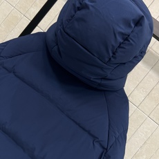 D家 25秋冬新款 迪桑特联名滑雪羽绒服 三个色超吸睛 防水防风又隔温 冬天户外穿超暖!90%白鹅绒填充 D家 25秋冬新款 迪桑特联名滑雪羽绒服 三个色超吸睛 防水防风又隔温 冬天户外穿超暖!90%白鹅绒填充