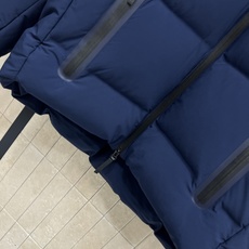 D家 25秋冬新款 迪桑特联名滑雪羽绒服 三个色超吸睛 防水防风又隔温 冬天户外穿超暖!90%白鹅绒填充 D家 25秋冬新款 迪桑特联名滑雪羽绒服 三个色超吸睛 防水防风又隔温 冬天户外穿超暖!90%白鹅绒填充
