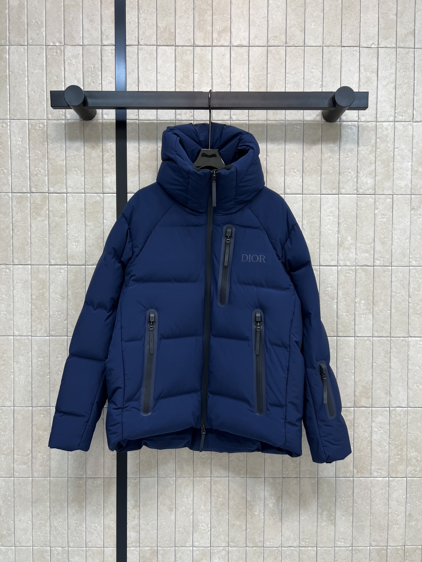 D家 25秋冬新款 迪桑特联名滑雪羽绒服 三个色超吸睛 防水防风又隔温 冬天户外穿超暖！90%白鹅绒填充