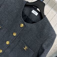 CE家 26秋冬新款 灰色毛呢套装 圆领小外套+高腰阔腿裤 高品质羊毛混纺 质地柔软保暖 秋冬穿超合适! CE家 26秋冬新款 灰色毛呢套装 圆领小外套+高腰阔腿裤 高品质羊毛混纺 质地柔软保暖 秋冬穿超合适!