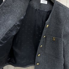 CE家 26秋冬新款 灰色毛呢套装 圆领小外套+高腰阔腿裤 高品质羊毛混纺 质地柔软保暖 秋冬穿超合适! CE家 26秋冬新款 灰色毛呢套装 圆领小外套+高腰阔腿裤 高品质羊毛混纺 质地柔软保暖 秋冬穿超合适!